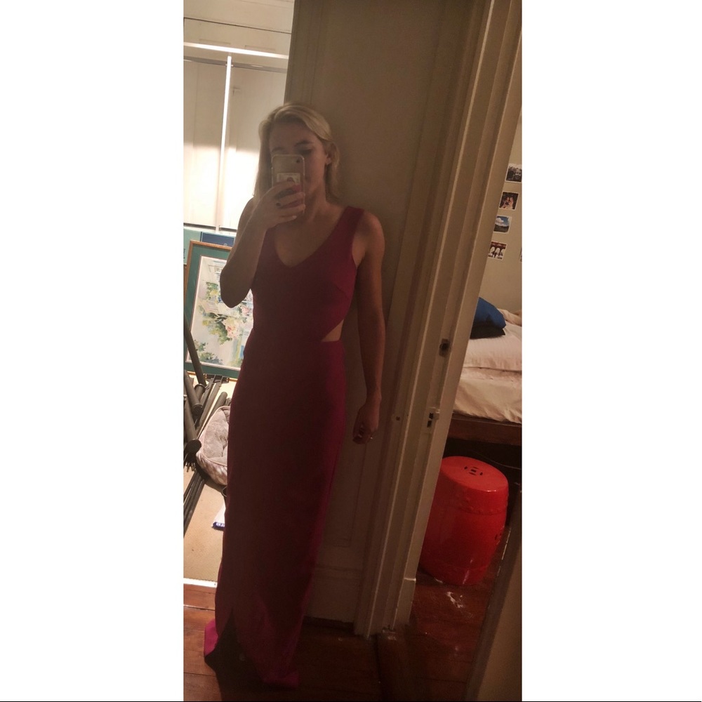***Magenta Nicole Miller Collection Gown - Picture 4 of 5